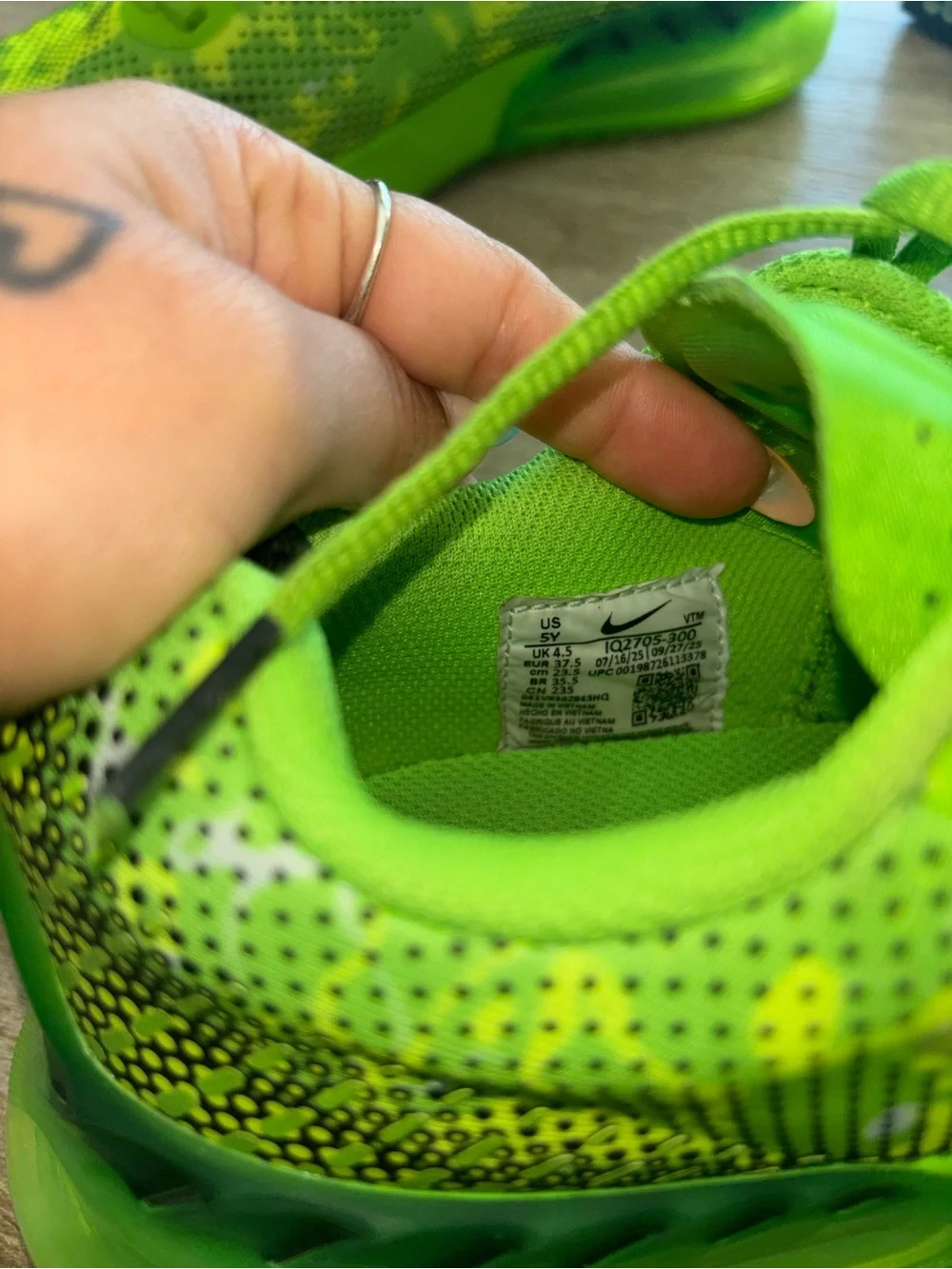 Nike Kids Neon Green and Black Mesh Athletic Sneakers